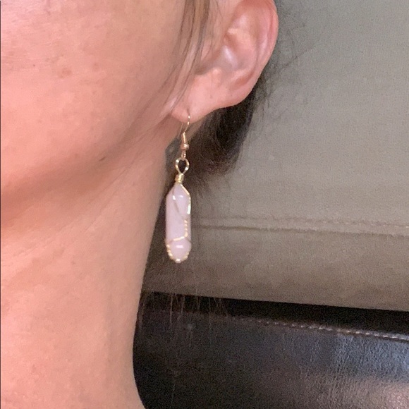 NEW Rose Quartz healing Crystal wire wrap earrings - Picture 1 of 6